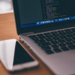 macbook-2617705_1920