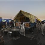 India, scontri tra polizia e contadini durante manifestazione contro le nuove leggi sull’agricoltura